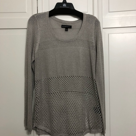 Rock & Republic EUC!✅Silver Metallic Sweater Sz L - Picture 2 of 7